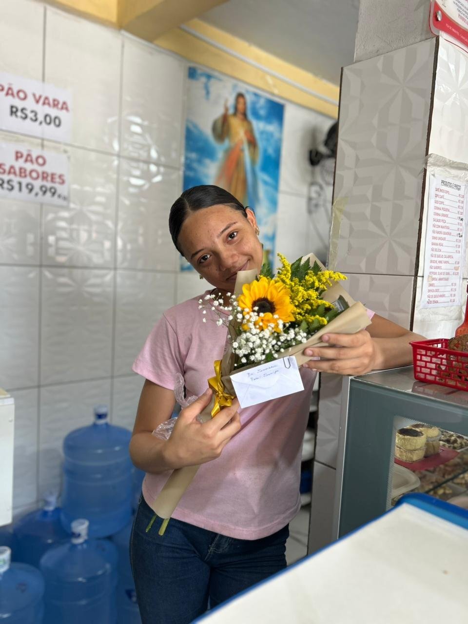 Cesta de café da manhã entregue pela Viellen Flores em Salvador