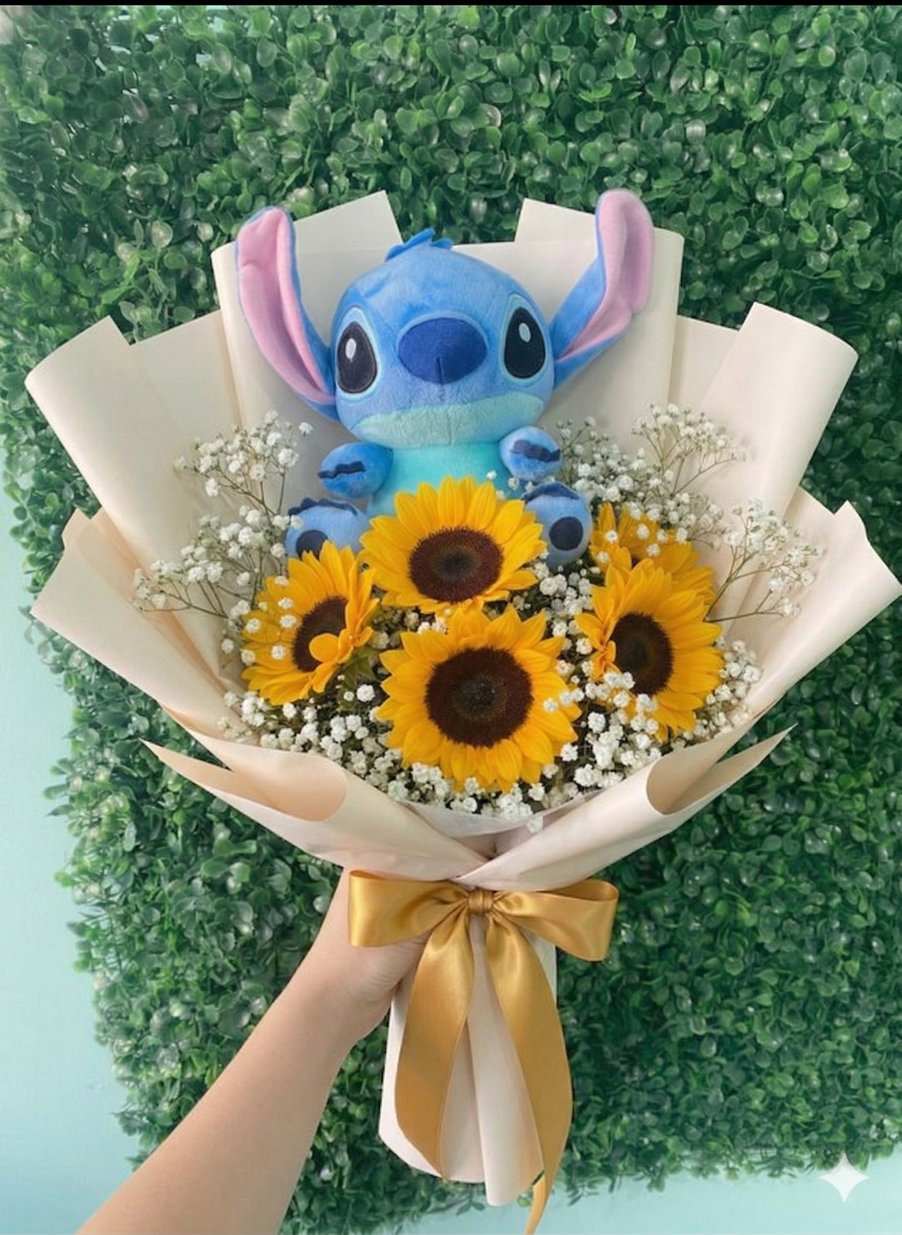 Buquê Girassol com Stitch